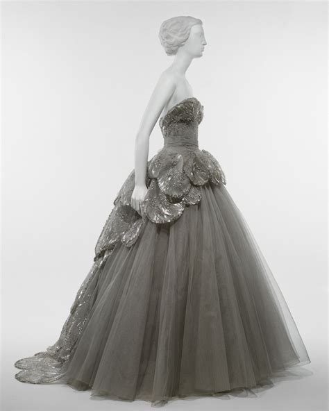 christian dior original designs.